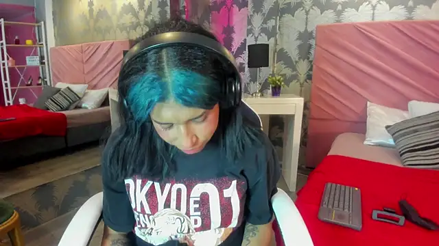 Karin Ks online show from 10.28.25