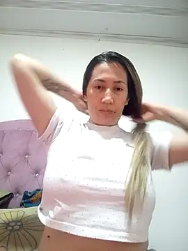 melany-92xxx online show from 04.19.26