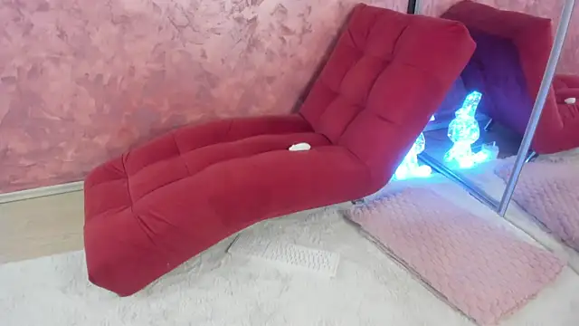 Snapshot of LesyaTouch chatting on 02.19.26 LesyaTouch online show from 02.19.26