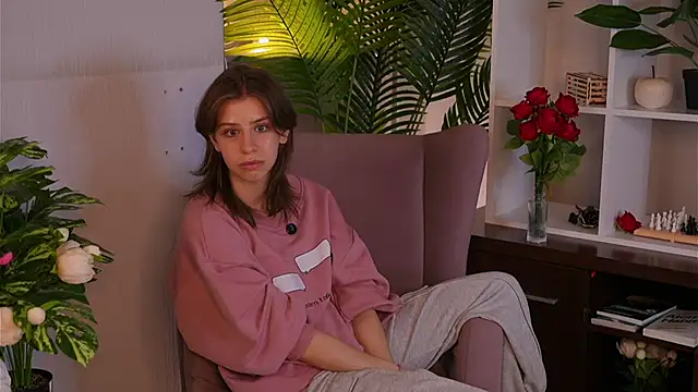 Snapshot of NormaCusson chatting on 03.14.25 NormaCusson online show from 03.14.25