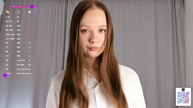 Snapshot of LoisCubitt chatting on 03.20.25 LoisCubitt online show from 03.20.25