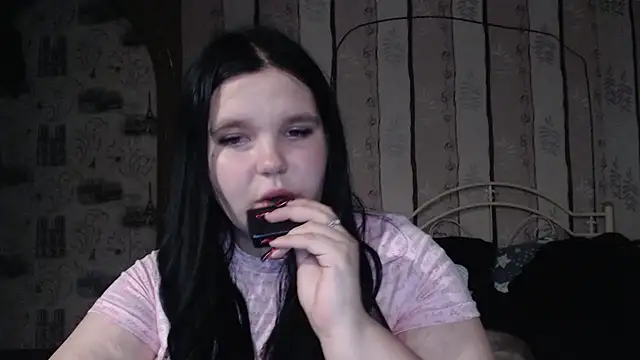 Victoriakot online show from 03.20.25