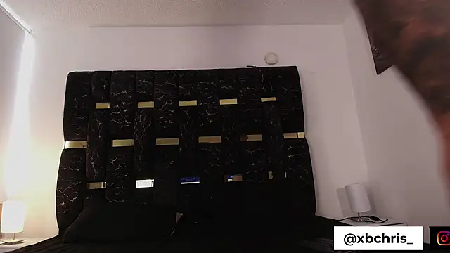 Snapshot of chris_blake__ chatting on 02.06.26 chris blake online show from 02.06.26