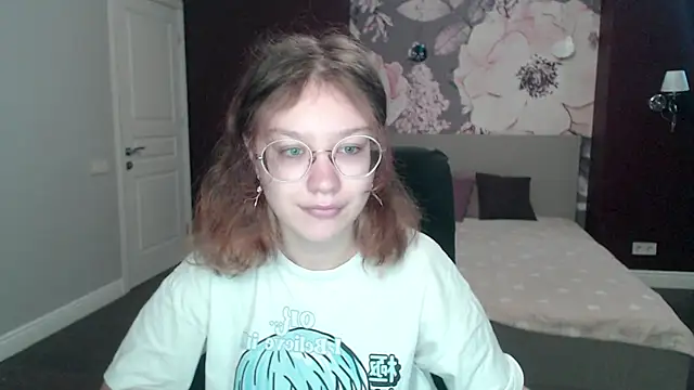 AngelinaLow online show from 03.18.25