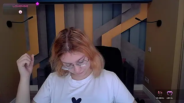 AngelinaLow online show from 01.12.26