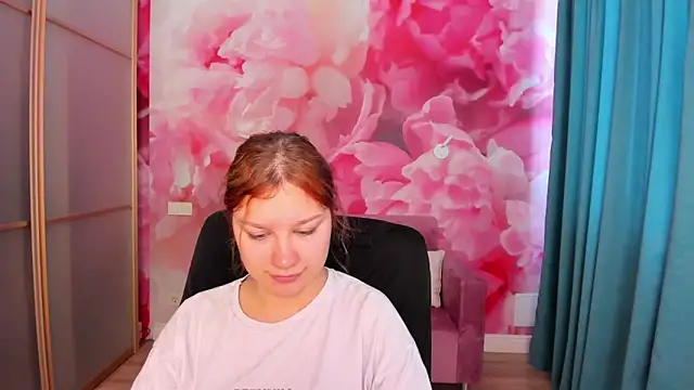 AngelinaLow online show from 05.17.26