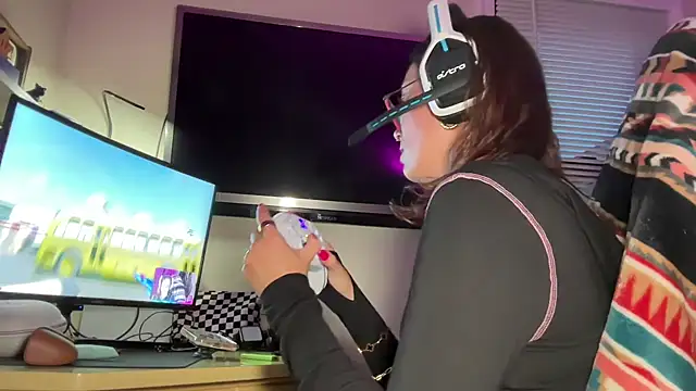 SpaceCowWhore online show from 09.09.25