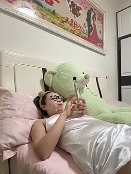 aa520uv online show from 10.06.25