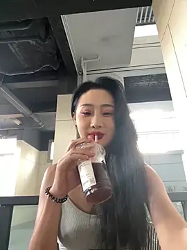 linger-23 online show from 10.07.25