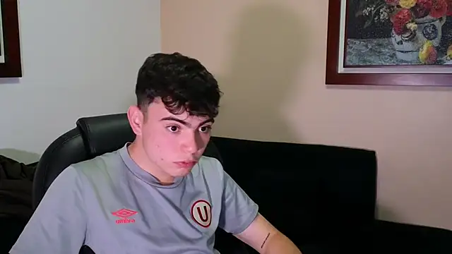 lukeboyce33 online show from 09.17.25