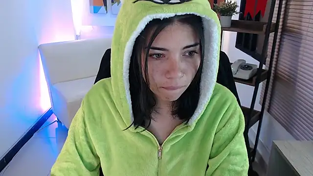 Snapshot of dangel_noir6 chatting on 02.14.26 dangel noir6 online show from 02.14.26