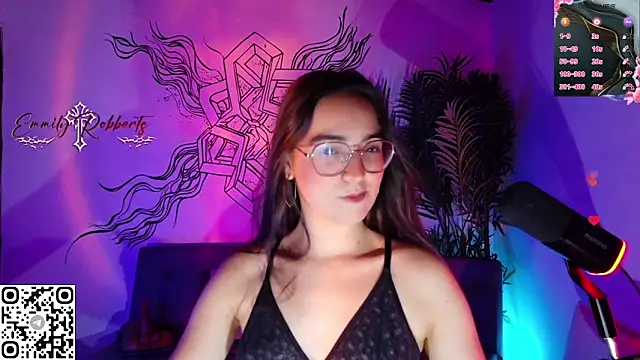 Emmi Roberts online show from 06.04.26