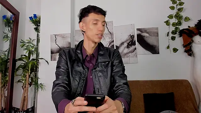 Snapshot of Giotrashy chatting on 11.24.25 Giotrashy online show from 11.24.25