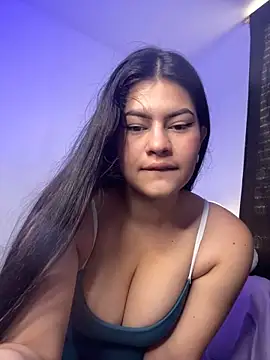 Saanvi21 online show from 03.22.25