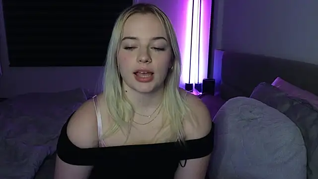 margot robbie7 online show from 12.04.25