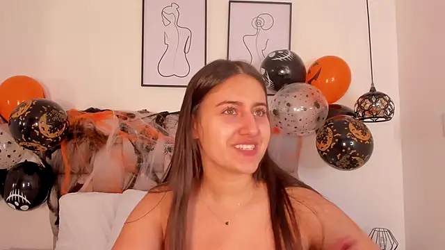 Hanna Evans   online show from 10.23.25