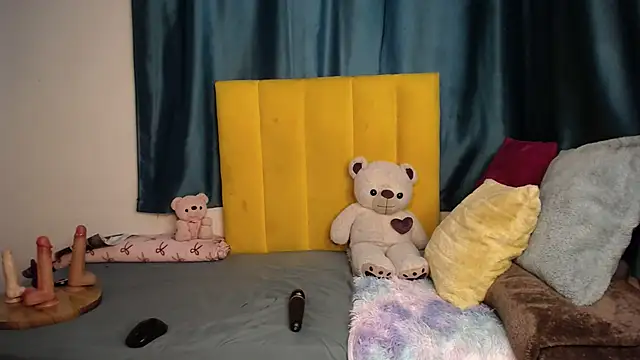 blackrose001 online show from 11.25.25