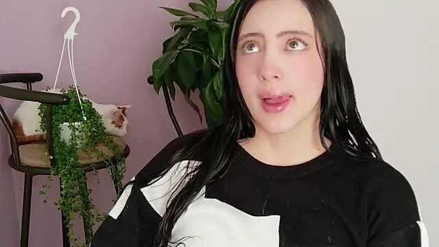 Rebbecawhite meow online show from 04.05.26