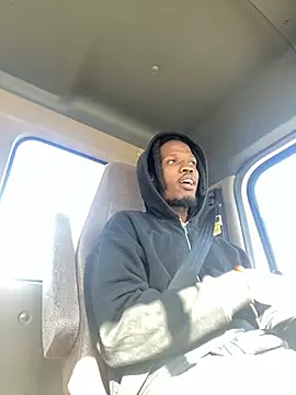 Snapshot of Sir-Tucker chatting on 03.21.25 Sir-Tucker online show from 03.21.25