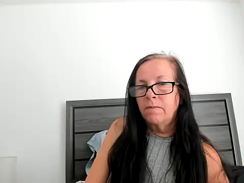 peachgoddess online show from 09.13.25