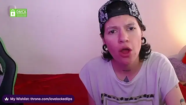 lovelockedlips online show from 04.10.26