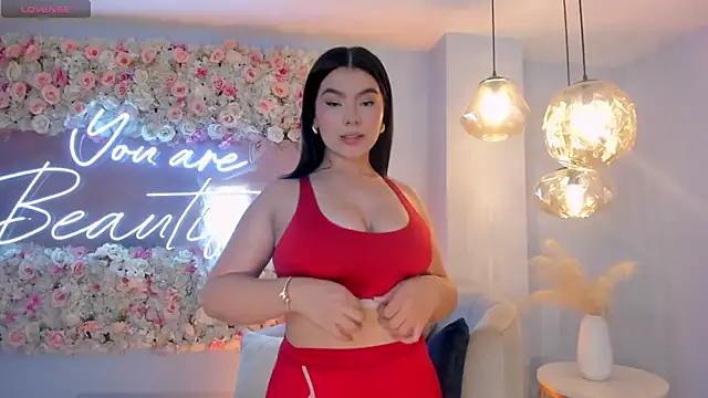 Snapshot of CandaseRussell chatting on 11.24.25 CandaseRussell online show from 11.24.25