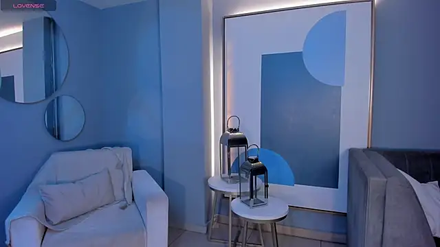 Snapshot of AmaliaCrus chatting on 11.17.25 AmaliaCrus online show from 11.17.25