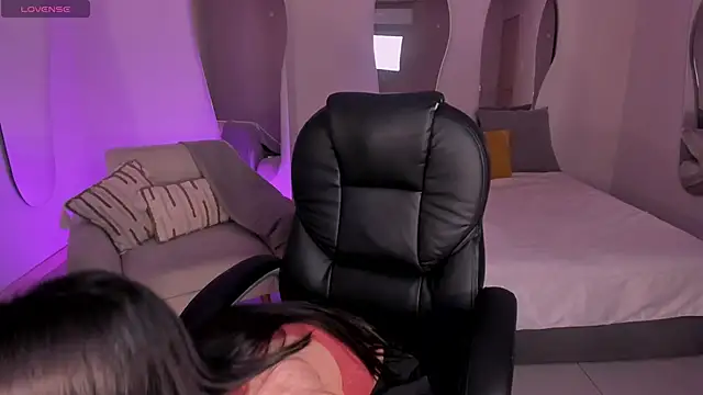 LarisaSmirnov online show from 12.04.25