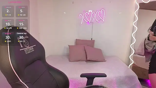 Malory tay1 online show from 12.19.25