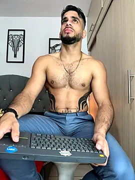 Maximiliano ford online show from 10.03.25