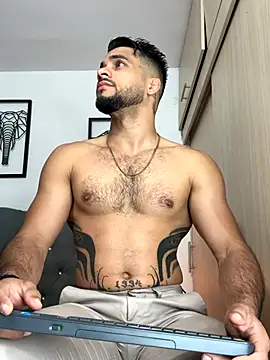 Maximiliano ford online show from 10.31.25