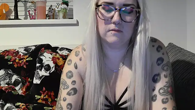 Sizzling Indie36 online show from 10.28.25