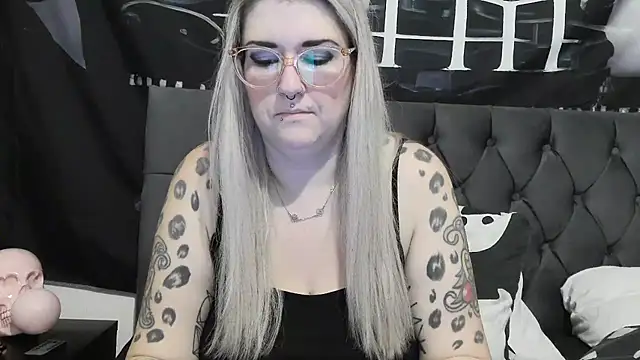 Sizzling Indie36 online show from 12.16.25