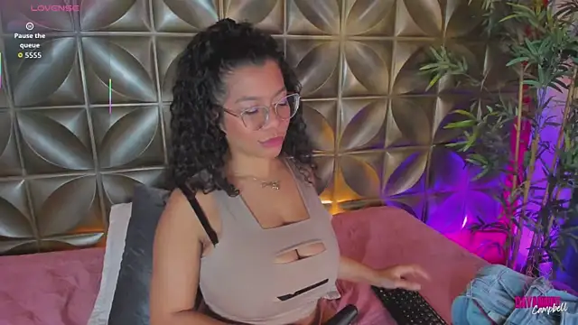 Snapshot of Dayanne_campbelll chatting on 12.02.25 Dayanne campbelll online show from 12.02.25