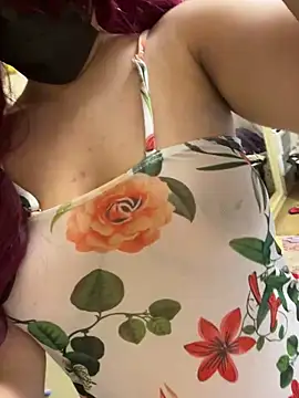 Snapshot of So8nan chatting on 11.12.25 So8nan online show from 11.12.25