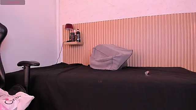 Snapshot of Layla_arabelle chatting on 07.01.26 Layla arabelle online show from 07.01.26