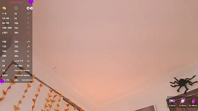 Valen ross  online show from 10.31.25