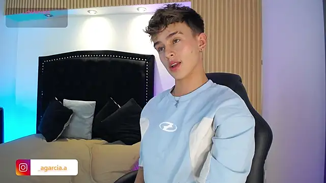 LiamWildx20 online show from 04.19.26