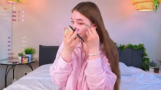 ConstanceHelms online show from 09.09.25