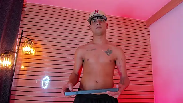 317894 online show from 04.14.26