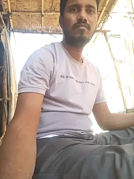 Snapshot of hot_integer chatting on 02.19.26 hot integer online show from 02.19.26