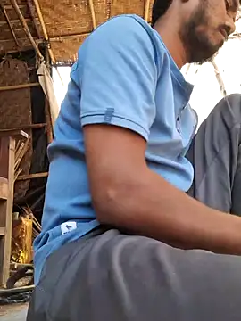 Snapshot of hot_integer chatting on 02.26.26 hot integer online show from 02.26.26