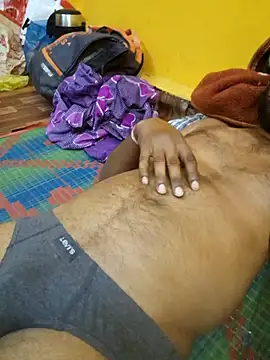 Snapshot of hot_integer chatting on 03.12.26 hot integer online show from 03.12.26