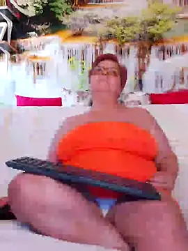 Snapshot of QueenPammy1 chatting on 02.11.25 QueenPammy1 online show from 02.11.25