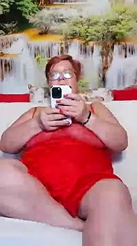 Snapshot of QueenPammy1 chatting on 02.12.25 QueenPammy1 online show from 02.12.25