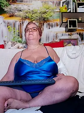 Snapshot of QueenPammy1 chatting on 03.02.25 QueenPammy1 online show from 03.02.25