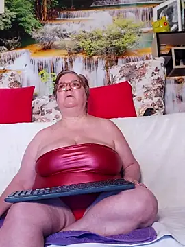 Snapshot of QueenPammy1 chatting on 10.09.25 QueenPammy1 online show from 10.09.25