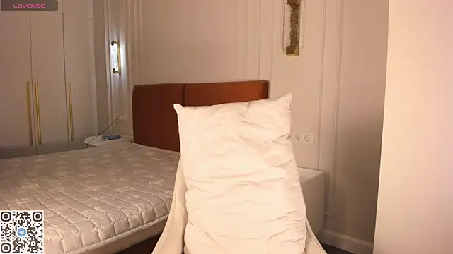 Snapshot of ayami_lia chatting on 11.11.25 ayami lia online show from 11.11.25