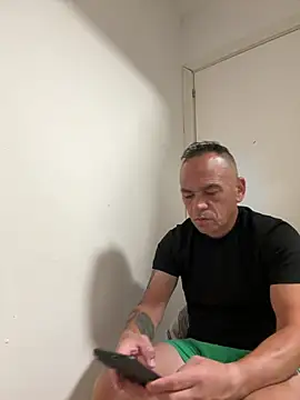 mateocali25 online show from 06.12.26