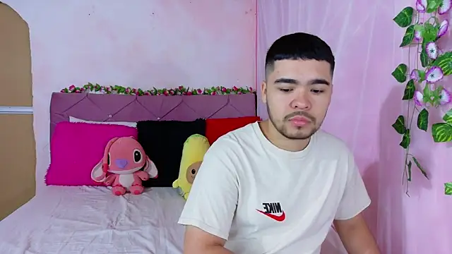  mia and mike  online show from 09.16.25